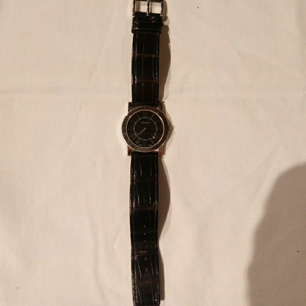 Gucci watch
